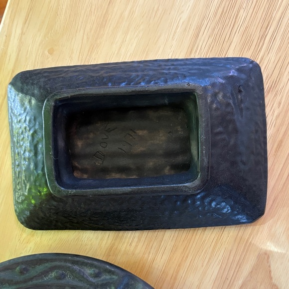 Vintage 1971 Signed "Dove" Brutalist Pottery Set - Ashtray & Footed Trinket Dish - Picture 10 of 10